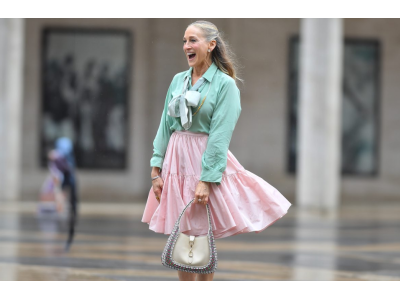 Carrie Bradshaw objíma Gucci Ancora