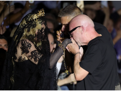 Madonna na prehliadke Dolce & Gabbana jar-leto 2025.